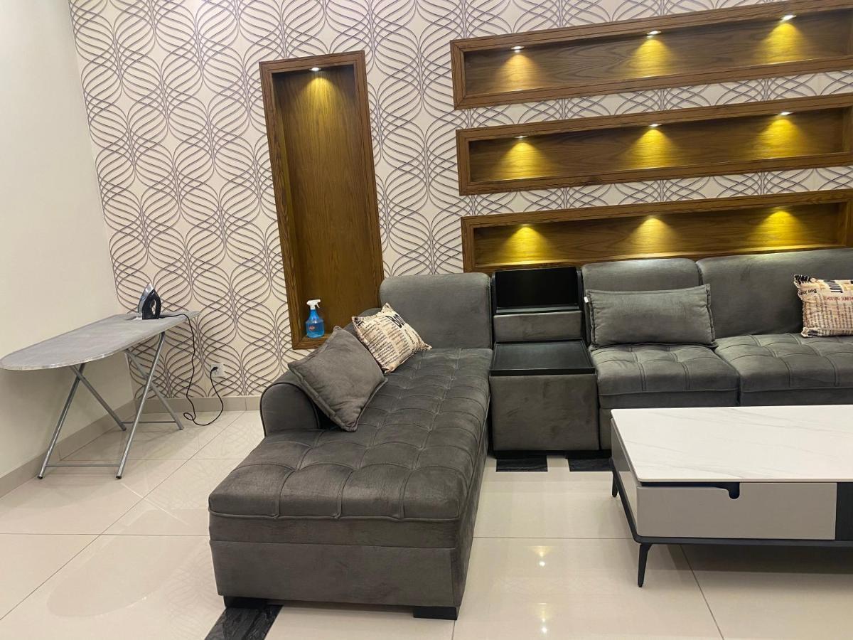 Luxury Guest House In Bahria Town Rawalpindi Exteriör bild