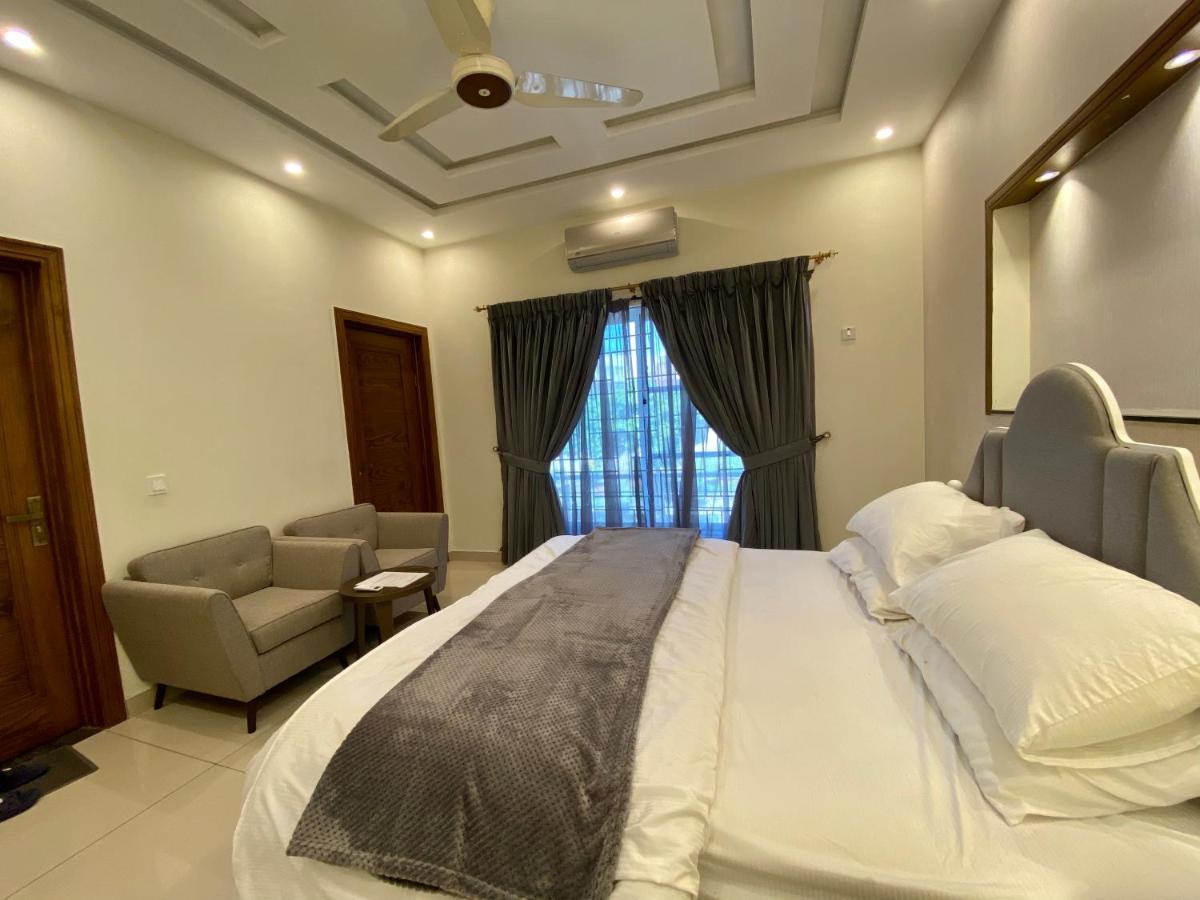 Luxury Guest House In Bahria Town Rawalpindi Exteriör bild