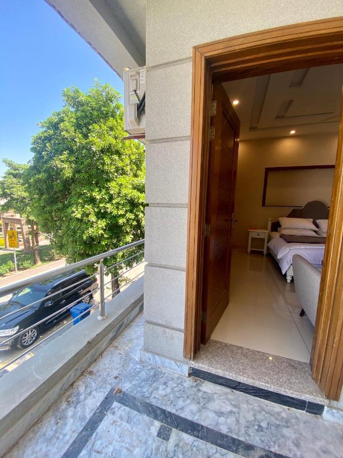 Luxury Guest House In Bahria Town Rawalpindi Exteriör bild