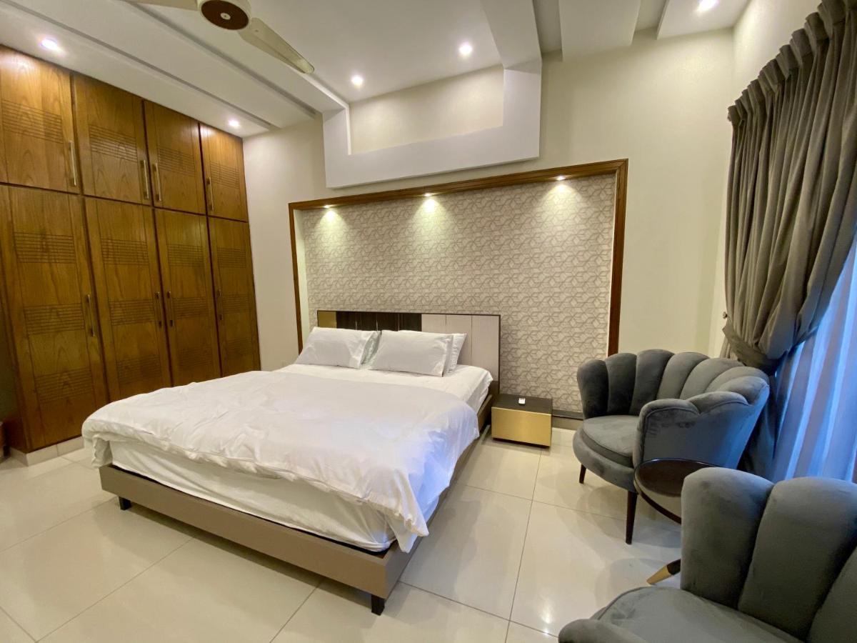 Luxury Guest House In Bahria Town Rawalpindi Exteriör bild